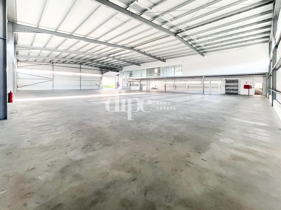 Armazém para Arrendamento em Gondar Foto 5