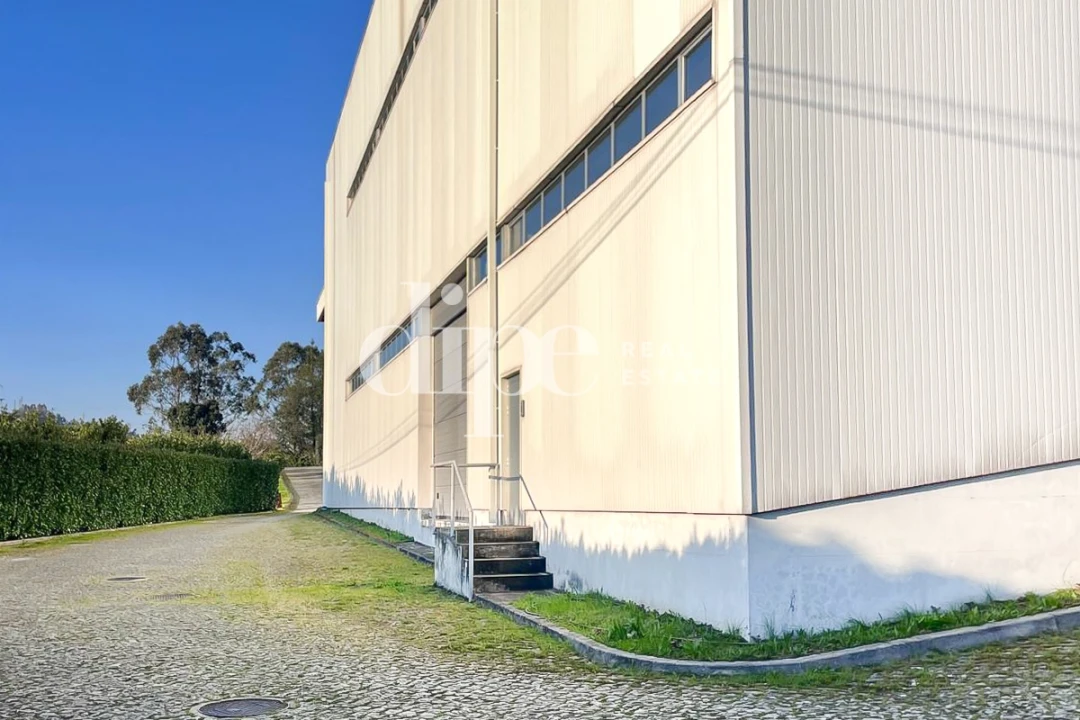 Armazém para Arrendamento em Gondar Foto 13