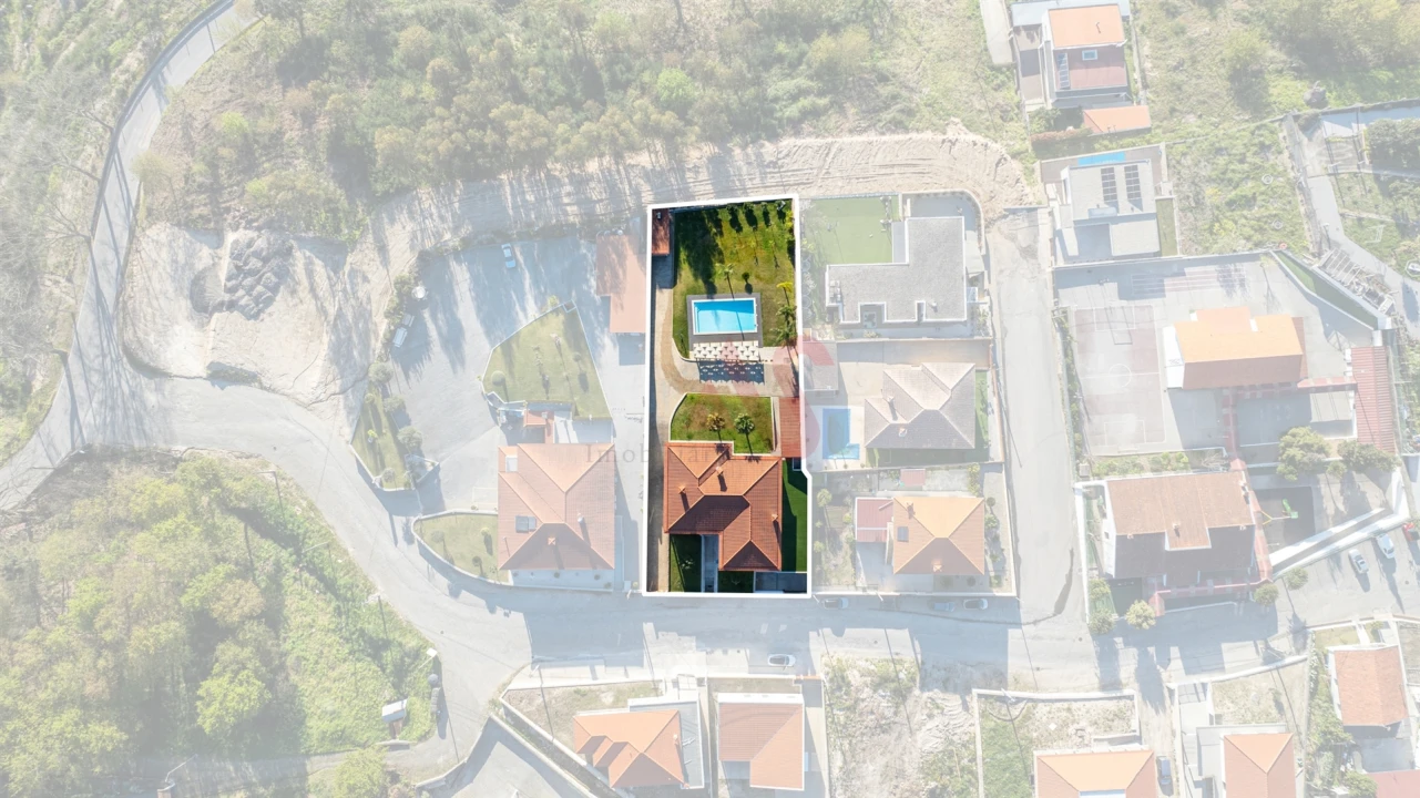 Moradia T3 para Venda em Santa Eulália Foto 49