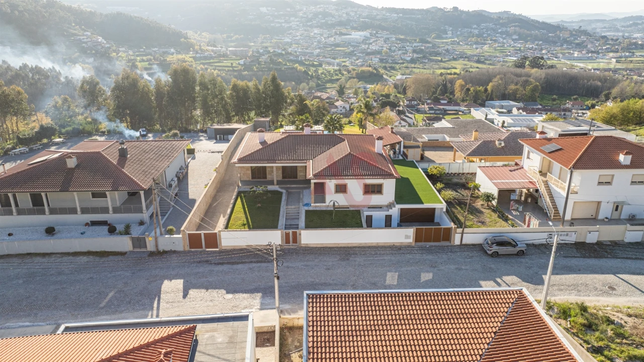 Moradia T3 para Venda em Santa Eulália Foto 3