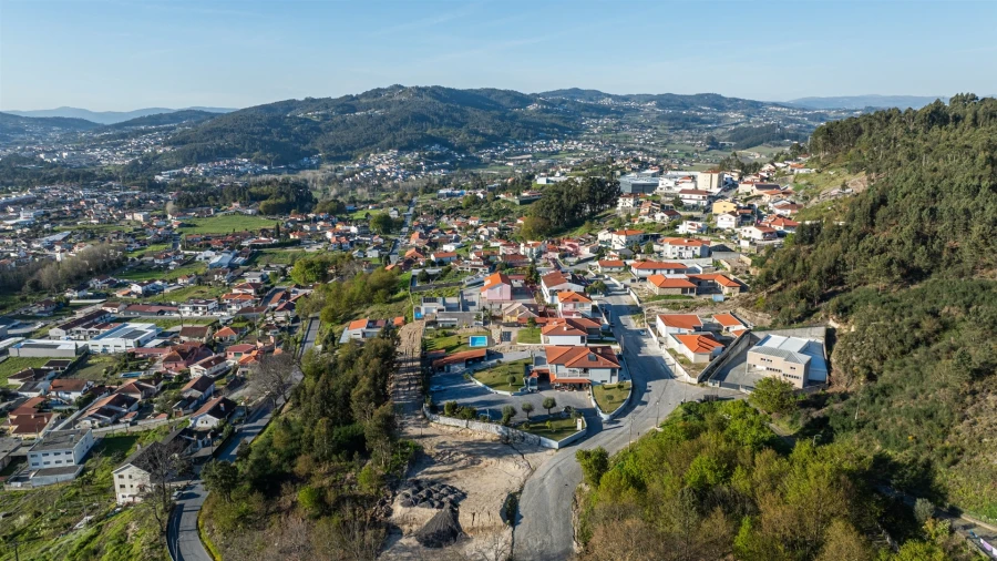 Moradia T3 para Venda em Santa Eulália Foto 9