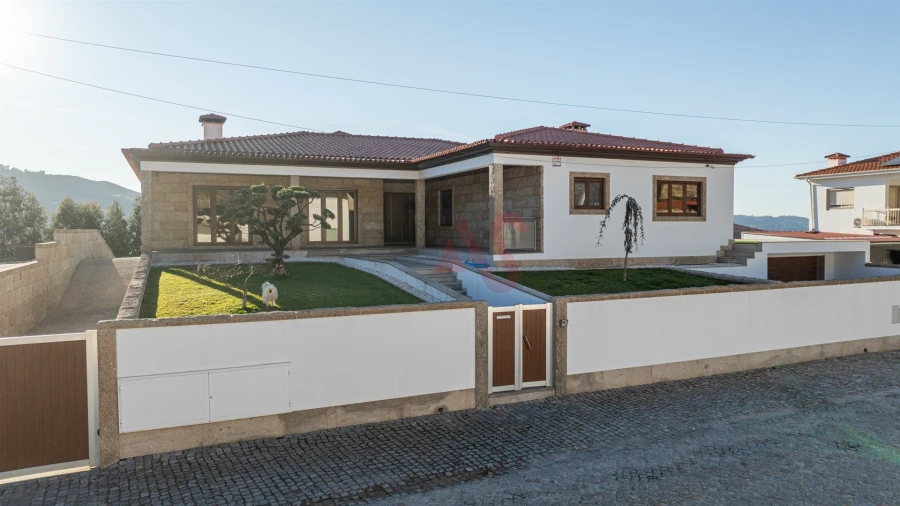 Moradia T3 para Venda em Santa Eulália Foto 11