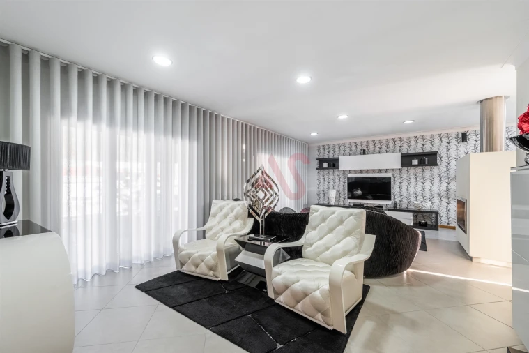 Moradia T3 para Venda em Santa Eulália Foto 30