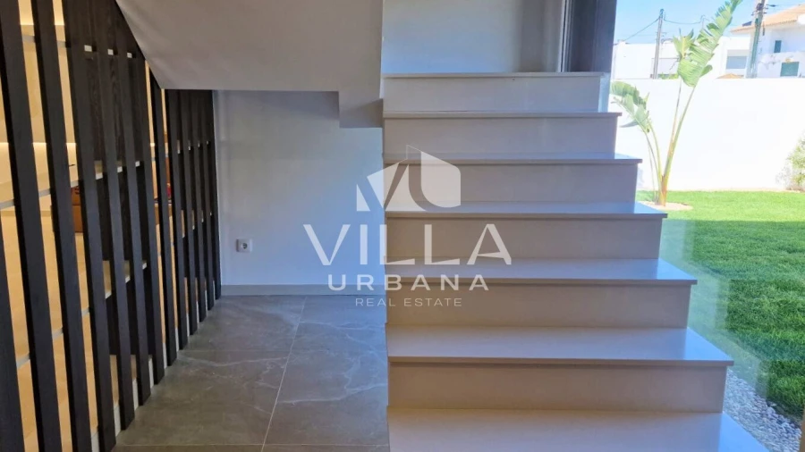 Moradia T3 para Venda em Charneca de Caparica e Sobreda Foto 9