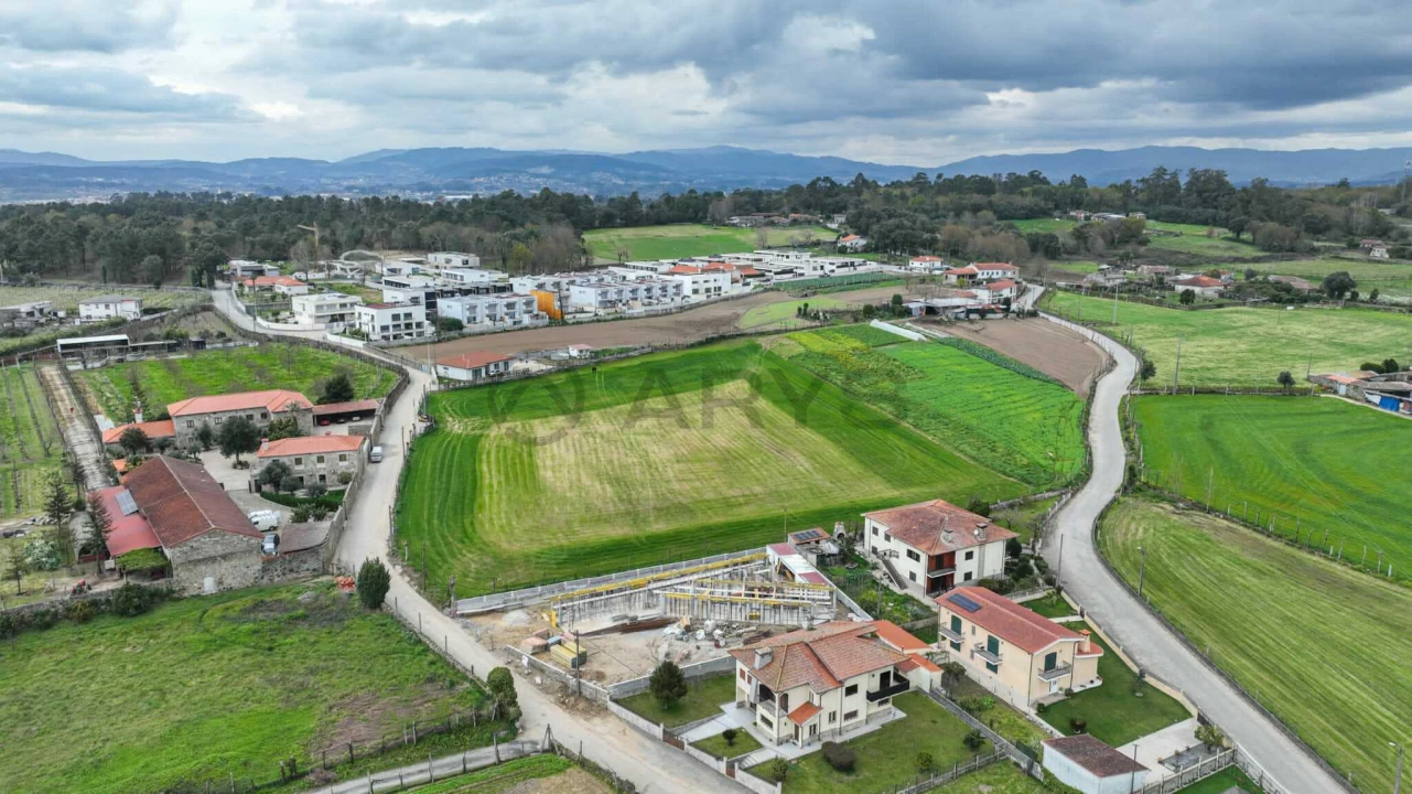 Terreno para Venda em Real, Dume e Semelhe Foto 7