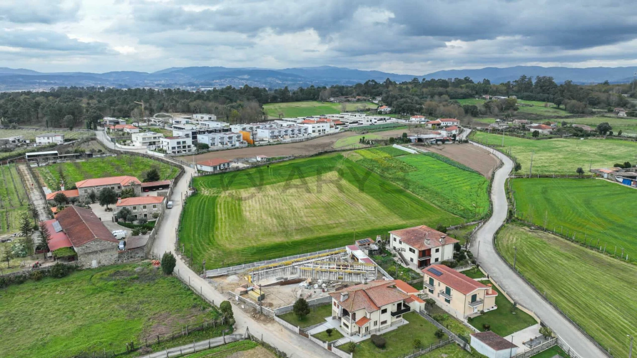 Terreno para Venda em Real, Dume e Semelhe Foto 12