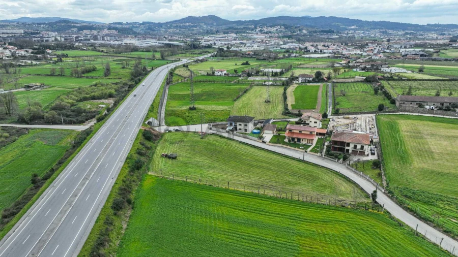 Terreno para Venda em Real, Dume e Semelhe Foto 7