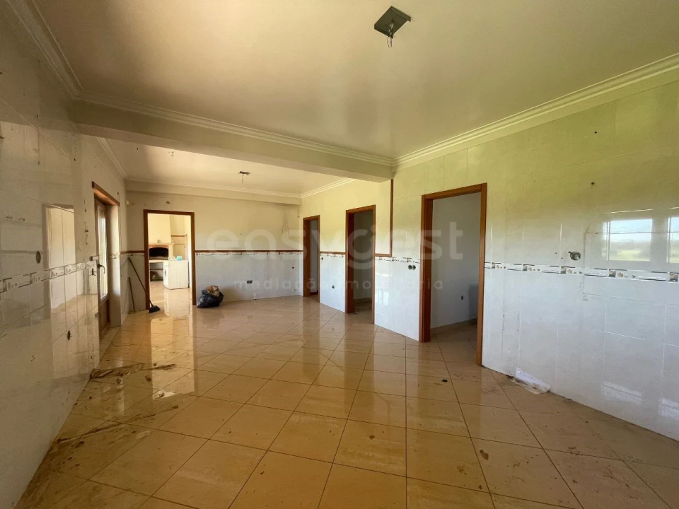 Moradia T5 para Venda em São Martinho de Árvore e Lamarosa Foto 9