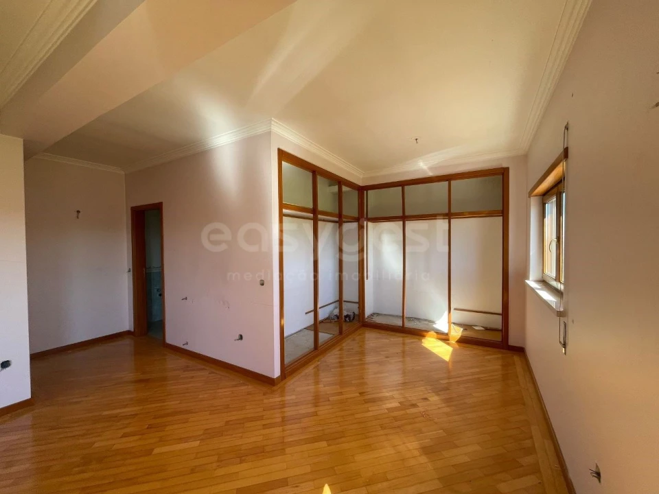 Moradia T5 para Venda em São Martinho de Árvore e Lamarosa Foto 11