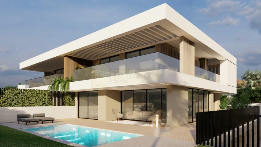 Moradia T4 para Venda em Loule (São Clemente)