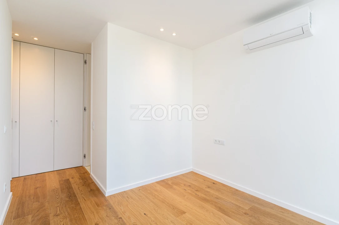 Apartamento T4 para Venda em Canidelo Foto 28