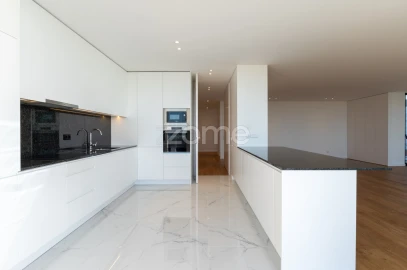 Apartamento T4 para Venda em Canidelo