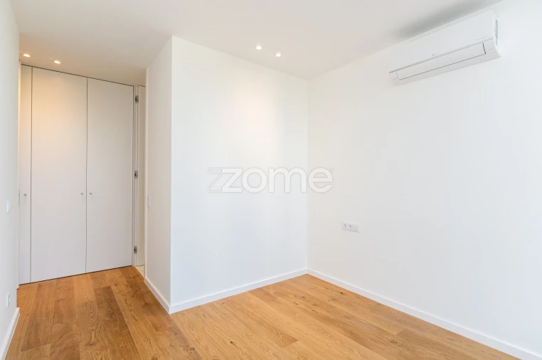 Apartamento T4 para Venda em Canidelo Foto 28