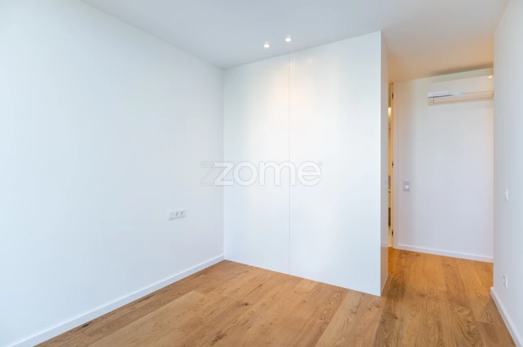 Apartamento T4 para Venda em Canidelo Foto 37