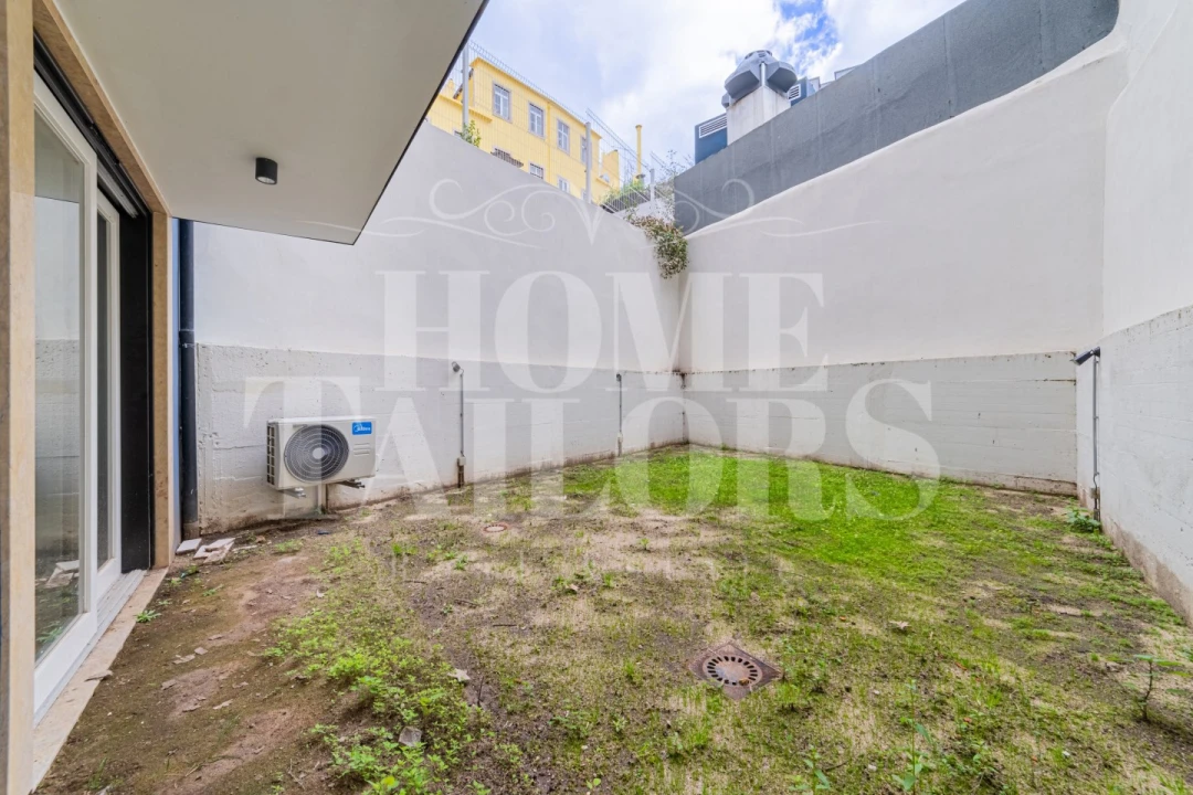 Apartamento T1 para Venda em Santo António Foto 11