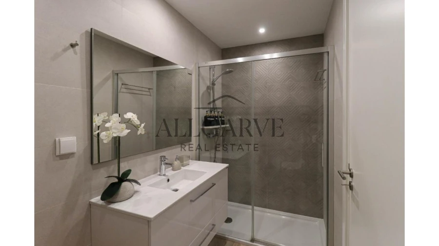 Apartamento T3 para Venda em Portimão Foto 10