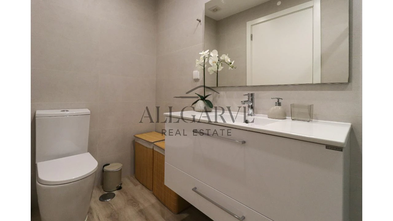 Apartamento T3 para Venda em Portimão Foto 11