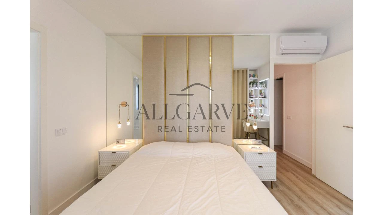 Apartamento T3 para Venda em Portimão Foto 13