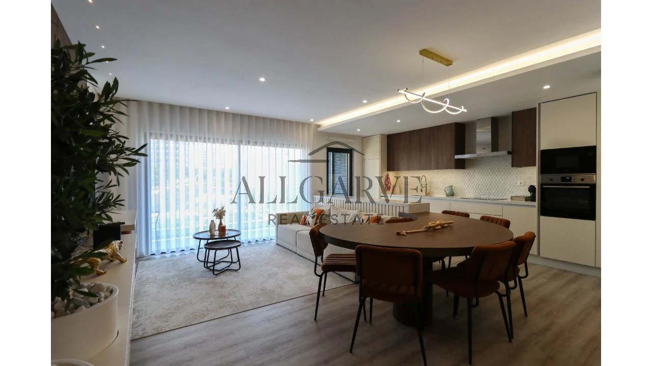Apartamento T3 para Venda em Portimão Foto 1