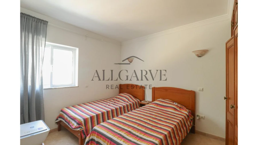 Apartamento T2 para Venda em Albufeira e Olhos de Água Foto 8