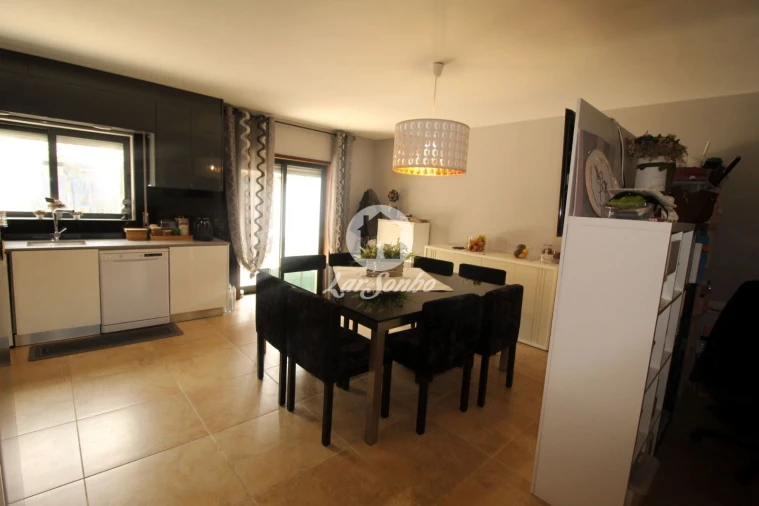 Moradia T3 para Venda em Fornelos Foto 8