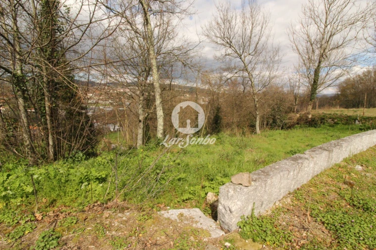 Terreno para Venda em Cepães e Fareja Foto 7