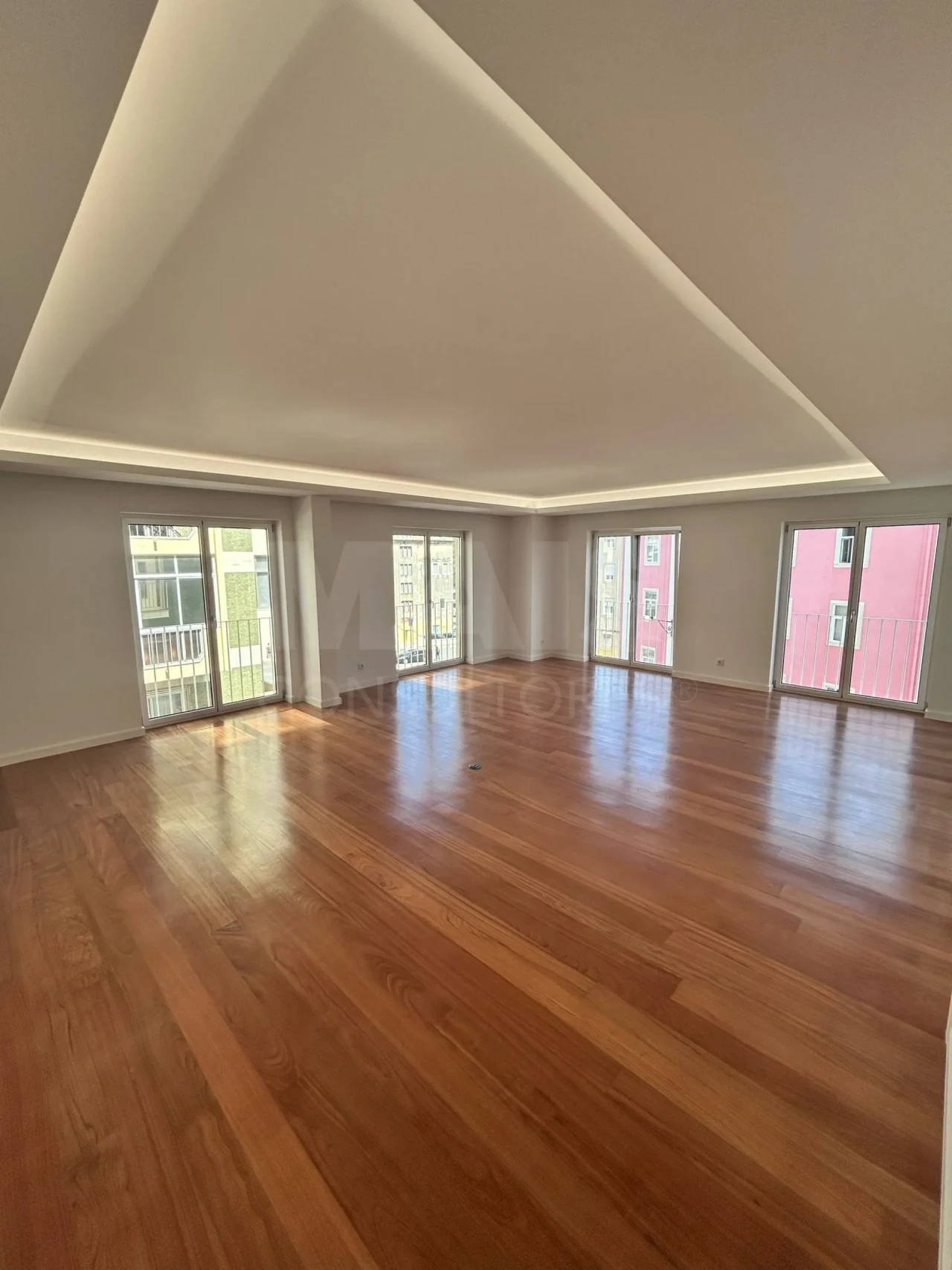 Apartamento T3 para Venda em Arroios Foto 1