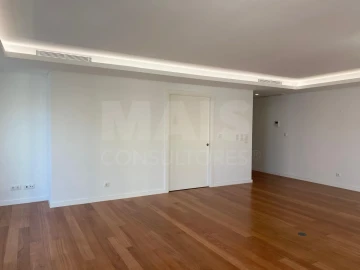 Apartamento T3 para Venda em Arroios
