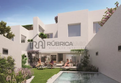 Moradia T2 para Venda em Almancil