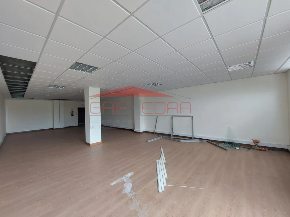 Escritório para Venda em Tavarede Foto 15