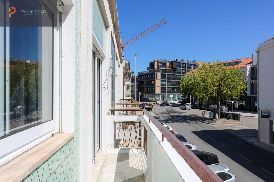 Apartamento T5 para Venda em Glória e Vera Cruz Foto 12
