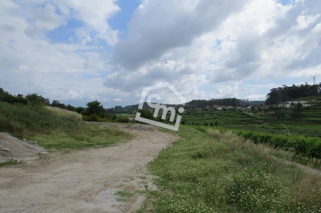 Terreno para Venda em Unhão e Lordelo Foto 5