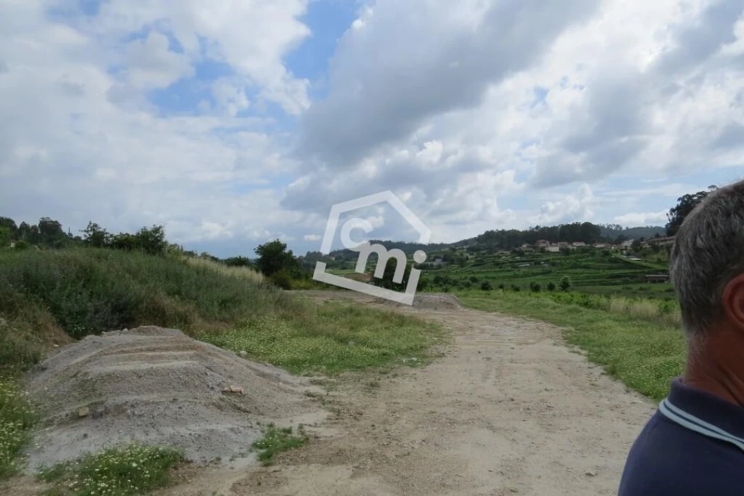 Terreno para Venda em Unhão e Lordelo Foto 14