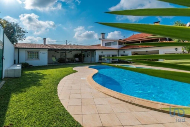 Moradia T10 para Venda em Louriçal Foto 9