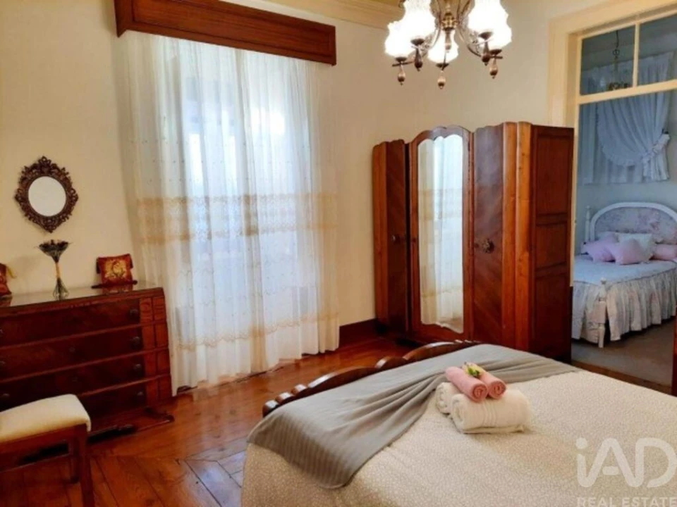 Moradia T10 para Venda em Louriçal Foto 16