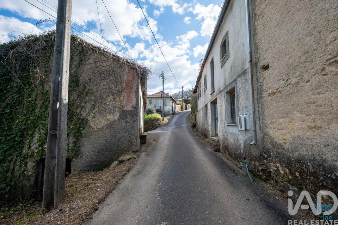 Moradia T3 para Venda em Espinho Foto 23