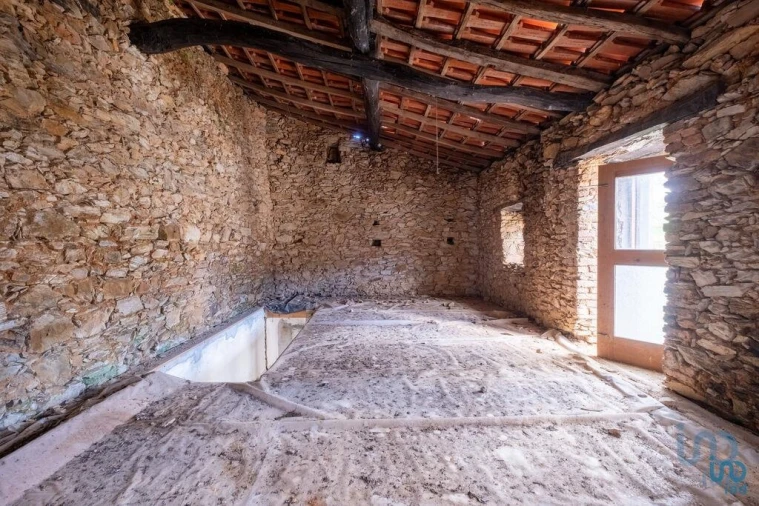 Moradia T3 para Venda em Espinho Foto 5