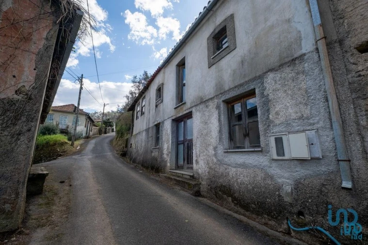 Moradia T3 para Venda em Espinho Foto 4