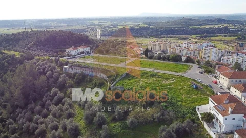 Terreno para Venda em Romeira e Várzea
