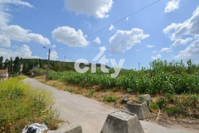 Terreno para Venda em Odivelas