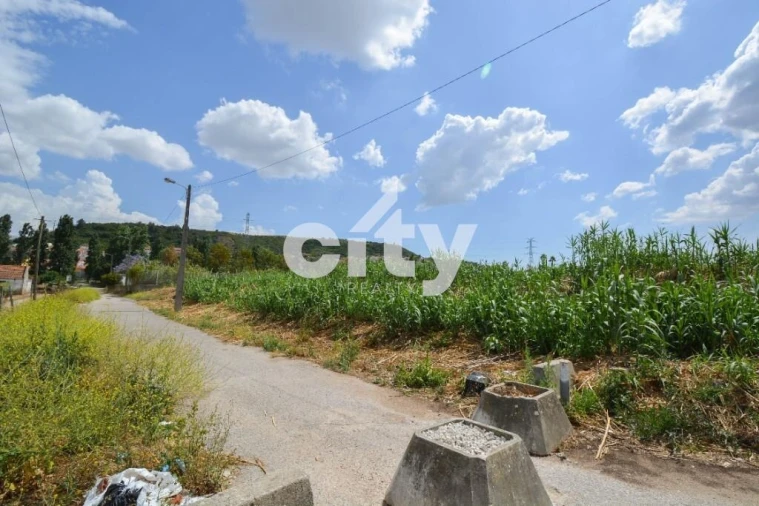 Terreno para Venda em Odivelas Foto 14