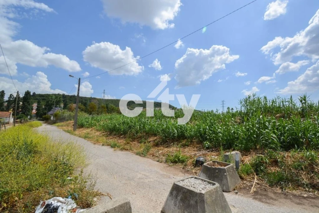Terreno para Venda em Odivelas Foto 14