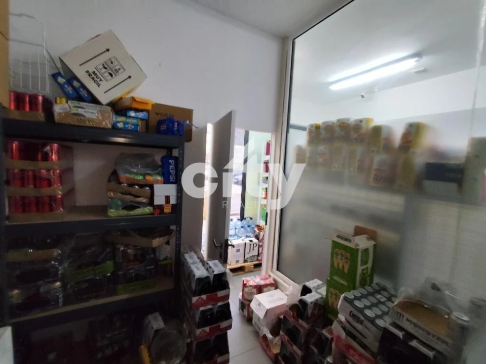 Loja para Venda em Portimão Foto 15