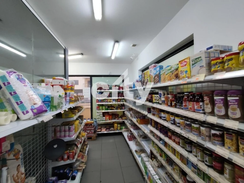 Loja para Venda em Portimão Foto 11