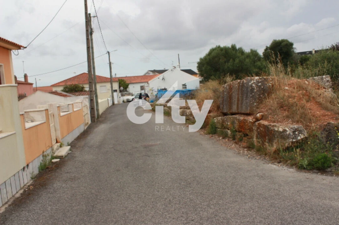 Terreno para Venda em Almargem do Bispo, Pêro Pinheiro e Montelavar Foto 1