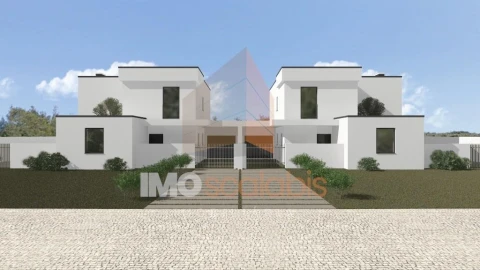 Moradia T4 para Venda em Almeirim