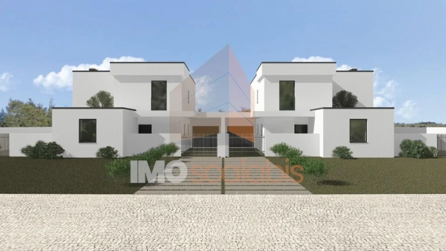Moradia T4 para Venda em Almeirim Foto 2