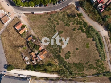 Terreno para Venda em Odivelas