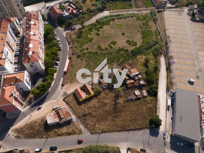 Terreno para Venda em Odivelas Foto 4