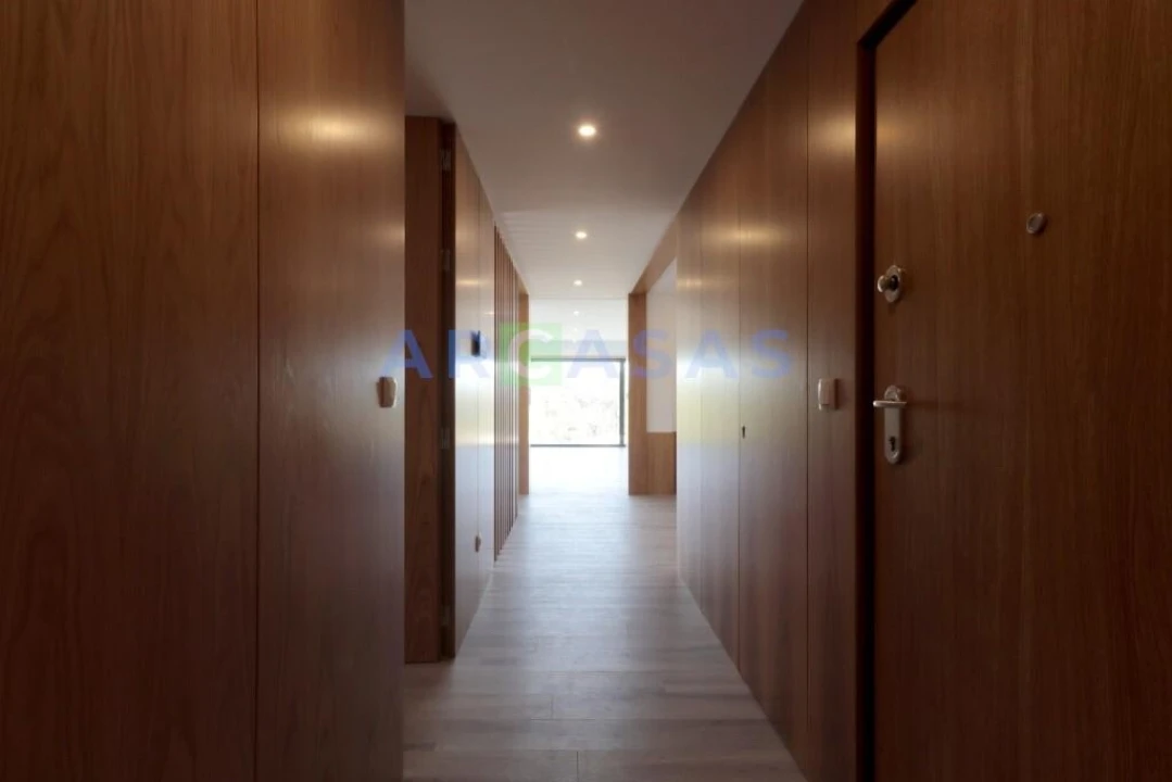 Apartamento T4 para Venda em Aguas Santas Foto 23
